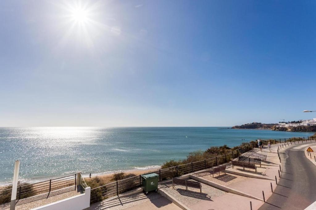 Refurbished Beachfront House, Pool, Ac, Wifi, Albufeira, Sea View Extérieur photo