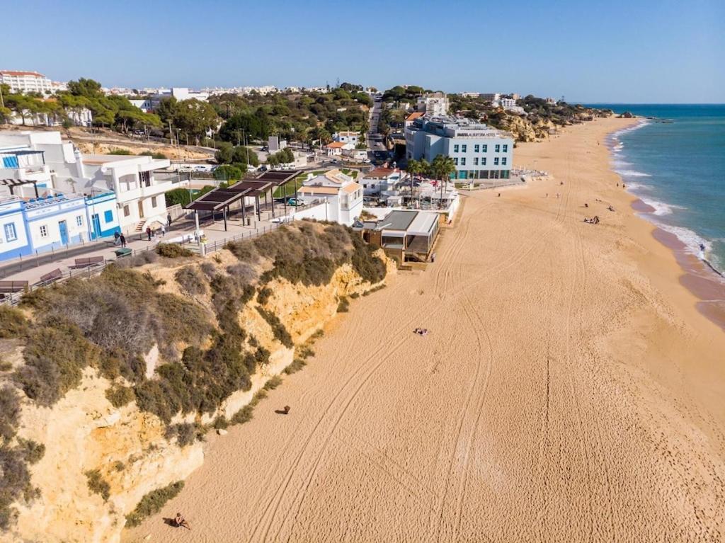 Refurbished Beachfront House, Pool, Ac, Wifi, Albufeira, Sea View Extérieur photo